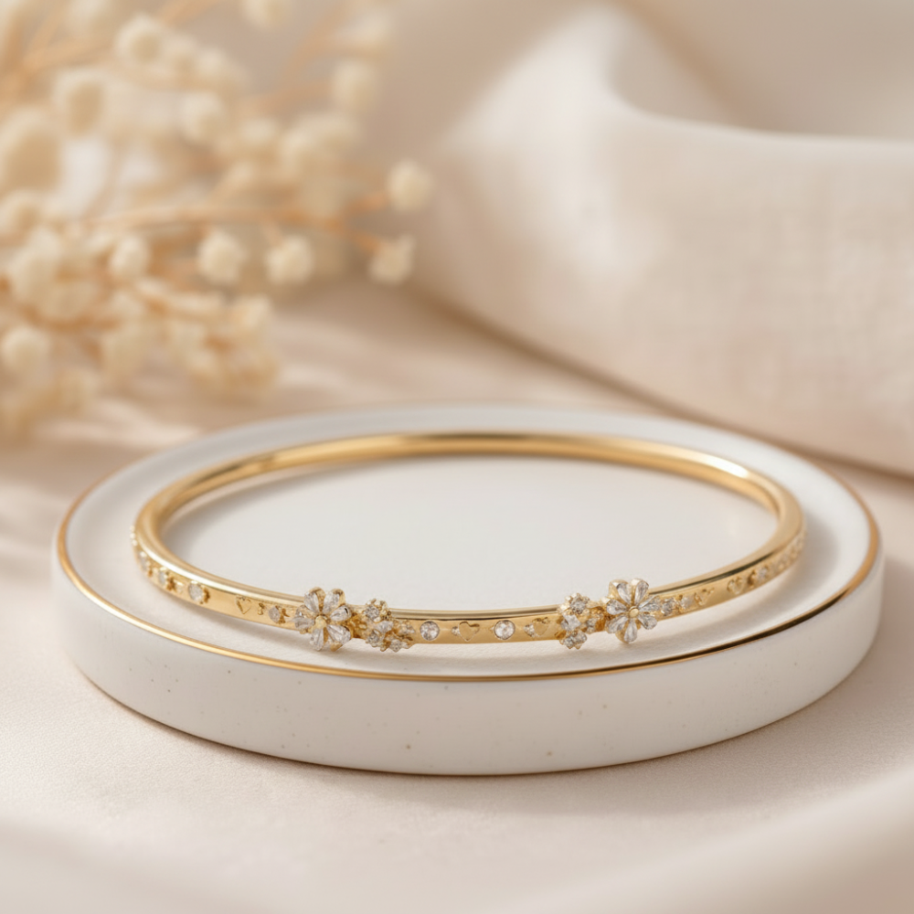 Armreif aus goldenem Edelstahl