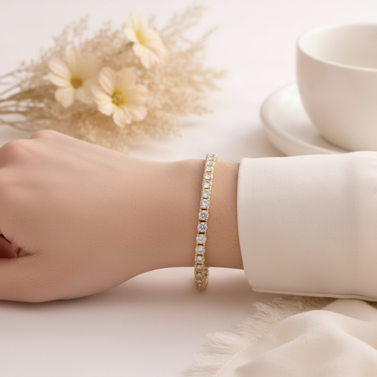 Tennisarmband aus goldenem Edelstahl